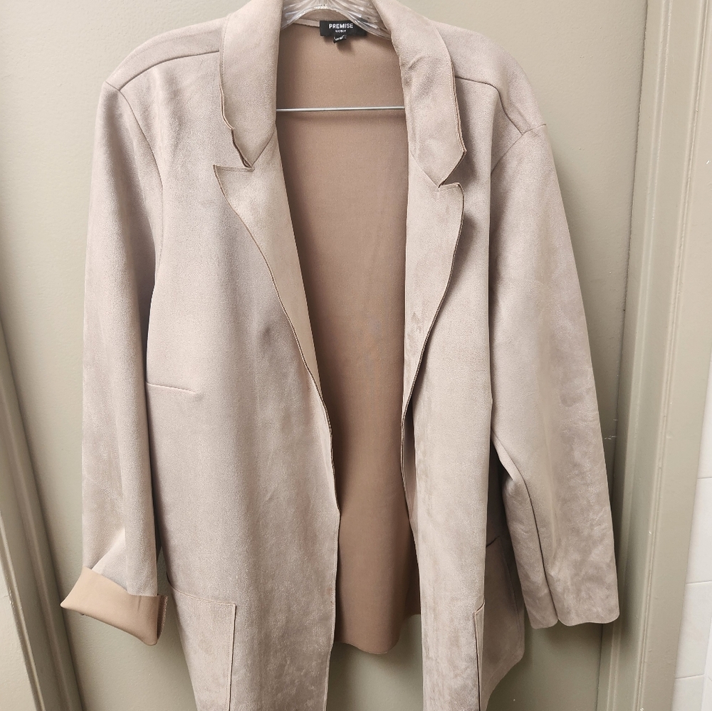 Premise Woman 3X Cream Faux Suede Coat